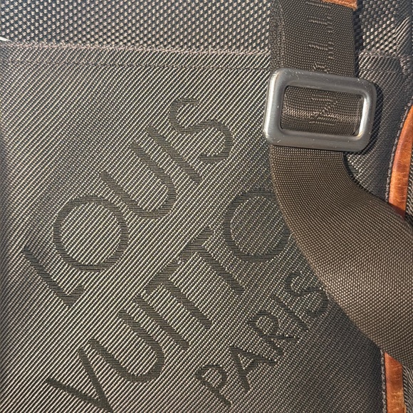 Louis Vuitton Damien Giaant Citadin Brown Canvas Messenger Bag with Tan Trim - Picture 3 of 16